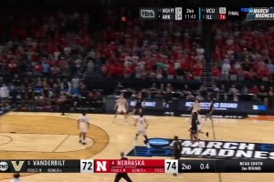 人生最大遗憾💔范德比尔特大学球员后场超远绝杀涮筐而出啊！